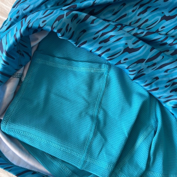 NWT Greg Norman Play Dry Blue Animal Print Golf Athletic Skort M - Picture 8 of 11